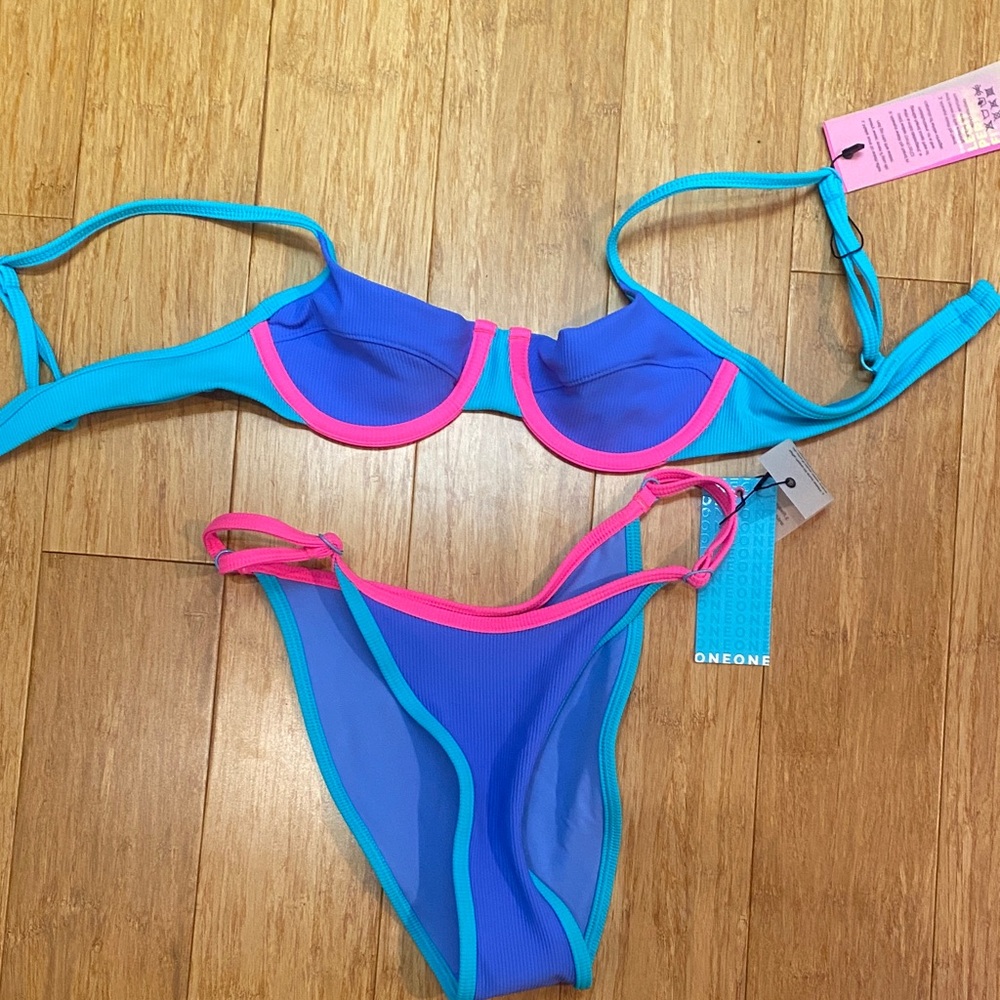 Vibrant Blue and Pink Bikini Set - Picture 4 of 7